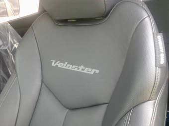2012 Hyundai Veloster Pics