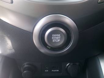 2012 Hyundai Veloster Images