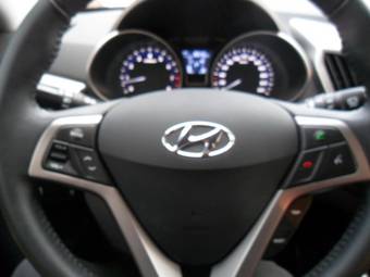 2012 Hyundai Veloster Pictures