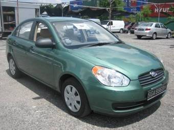 2005 Hyundai Verna Photos