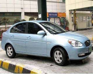 2006 Hyundai Verna Pics