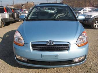 2008 Hyundai Verna Images