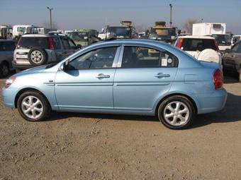 2008 Hyundai Verna Pics