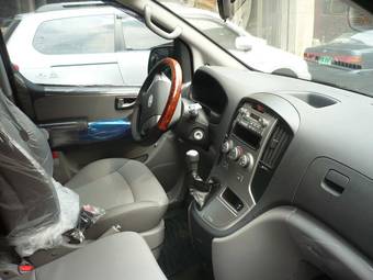 2009 Hyundai Verna Pictures