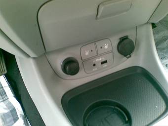 2010 Hyundai Verna Pictures