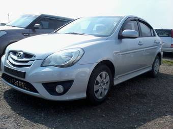 2010 Hyundai Verna Pictures