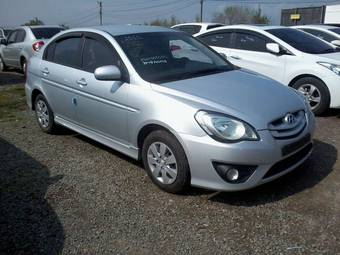 2010 Hyundai Verna Photos