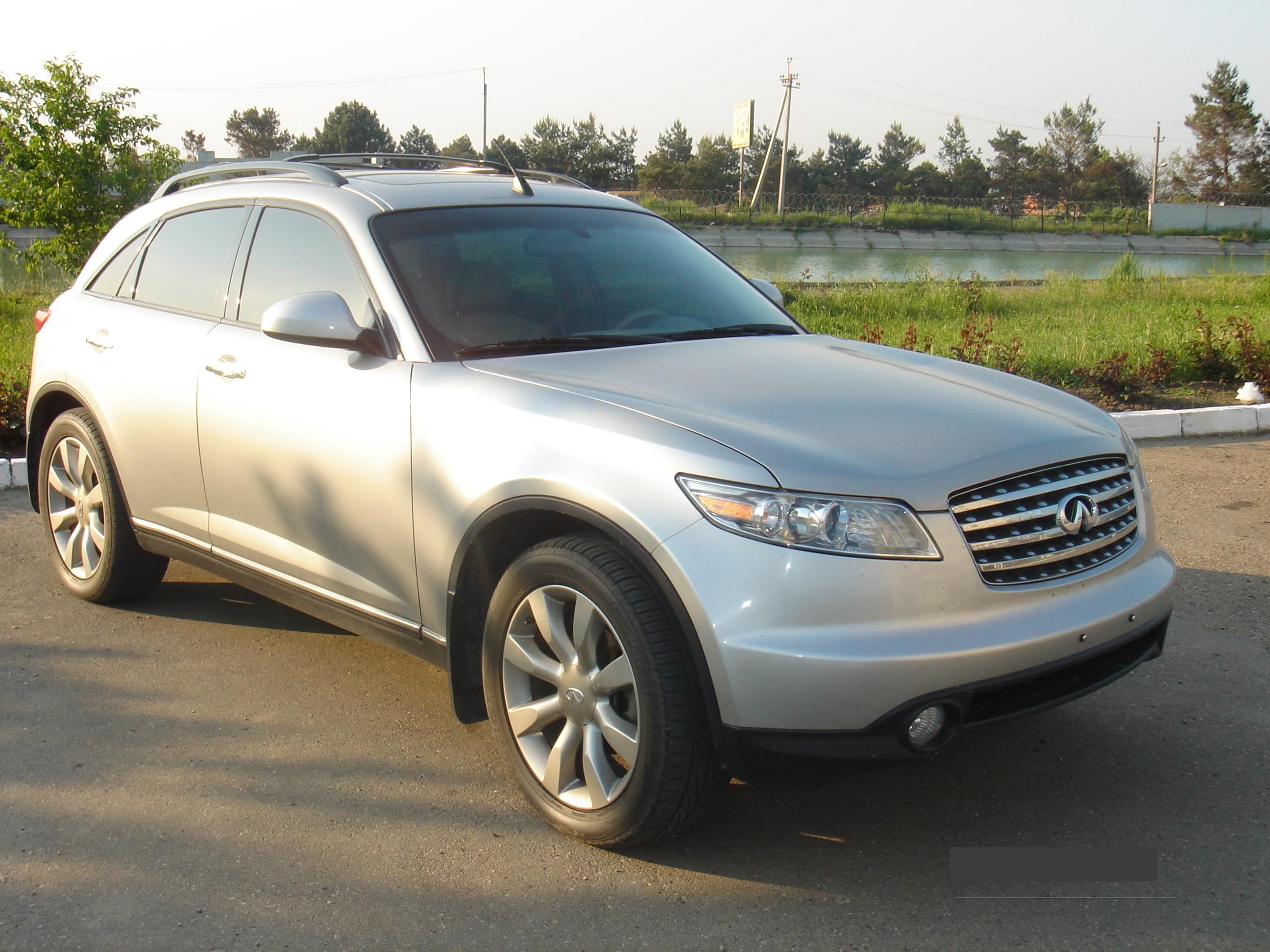 2003 Infiniti FX35