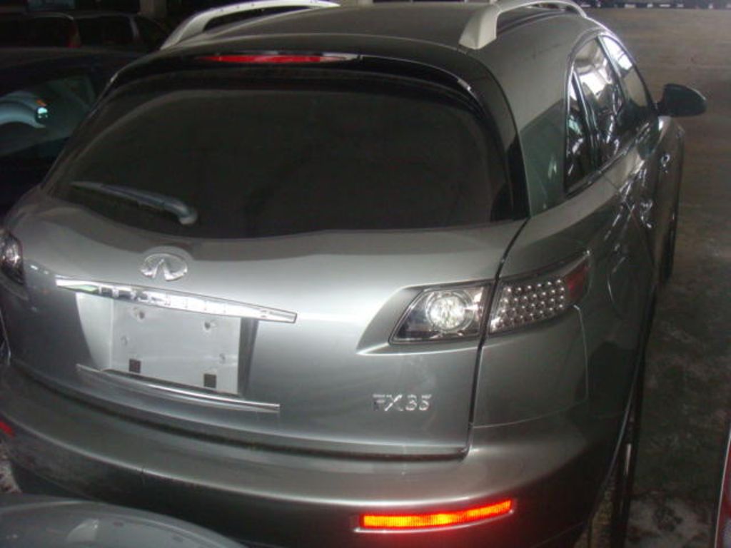 2003 Infiniti FX35