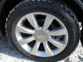 2003 Infiniti FX35 Pictures
