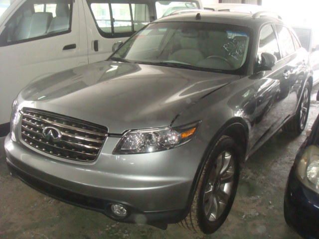 2004 Infiniti FX35