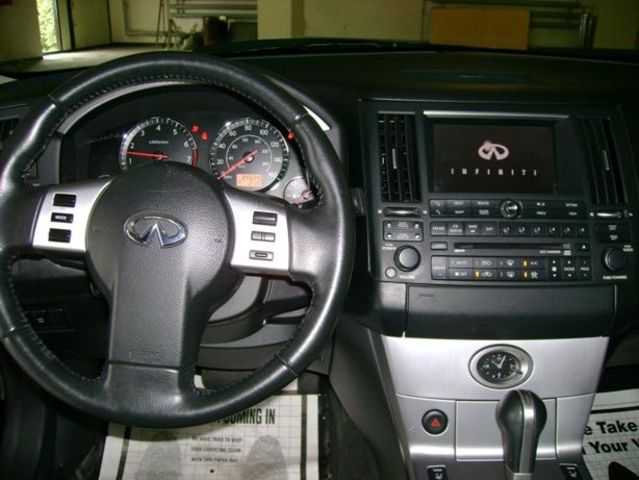 2004 Infiniti FX35