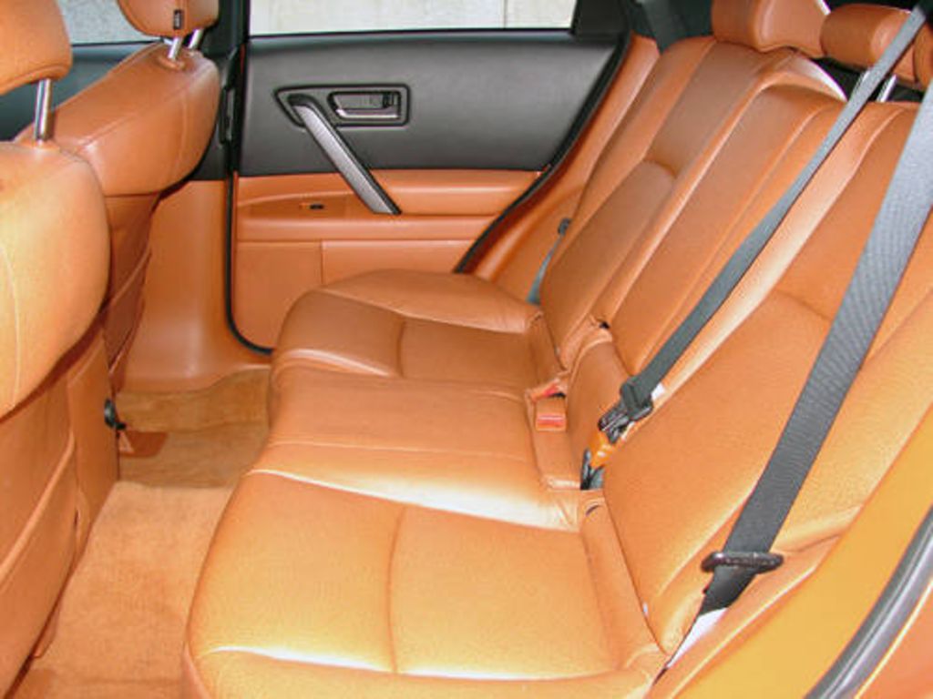 2004 Infiniti FX35