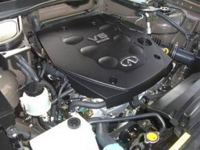 2004 Infiniti FX35