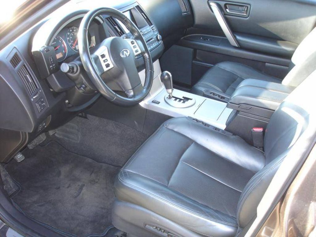 2004 Infiniti FX35