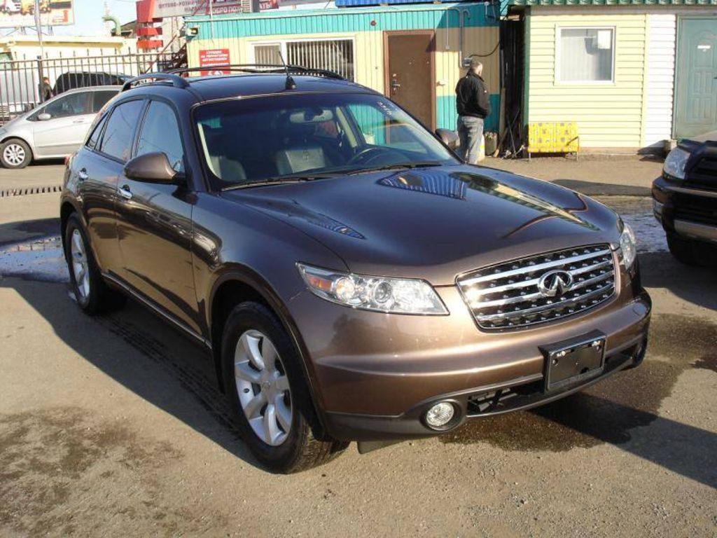 2004 Infiniti FX35