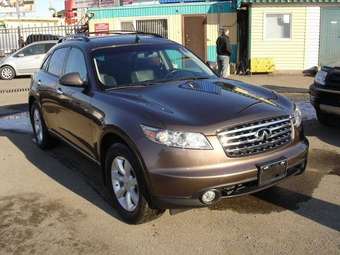 2004 Infiniti FX35 Photos