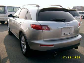 2004 Infiniti FX35 Pictures