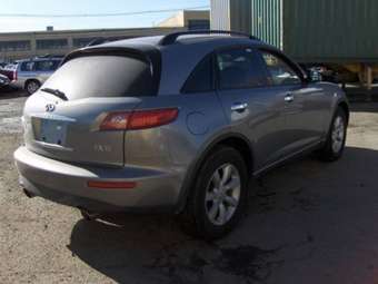 2004 Infiniti FX35 Pictures