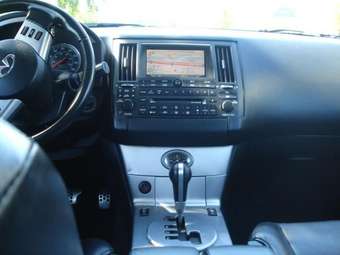 2004 Infiniti FX35 Pictures