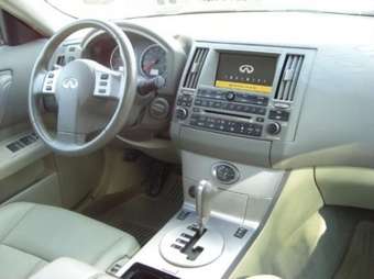 2004 Infiniti FX35 Photos