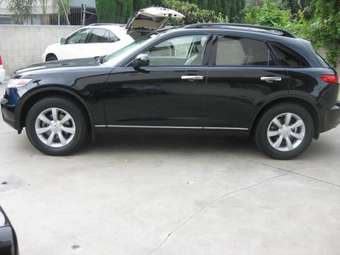 2004 Infiniti FX35 Photos