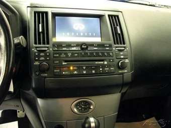 2004 Infiniti FX35 Photos