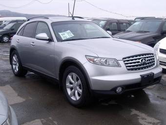 2004 Infiniti FX35 Photos