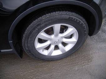 2004 Infiniti FX35 Pictures