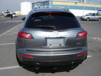 2004 Infiniti FX35 Pictures