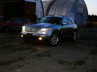 2004 Infiniti FX35 Pics