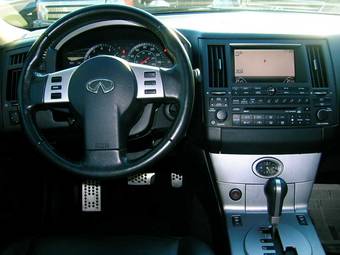 2004 Infiniti FX35 Photos