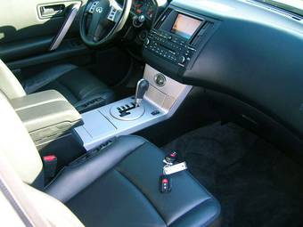 2004 Infiniti FX35 Pictures