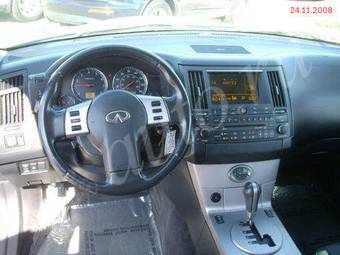 2004 Infiniti FX35 Pictures