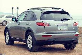 2004 Infiniti FX35 Pictures