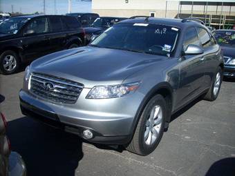 2004 Infiniti FX35 Photos