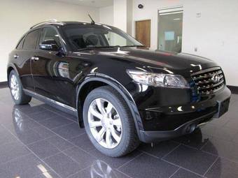 2004 Infiniti FX35 Photos