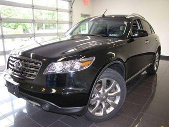 2004 Infiniti FX35 Photos