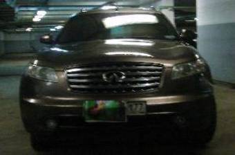 2004 Infiniti FX35 Pictures