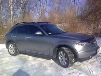 2004 Infiniti FX35 Photos