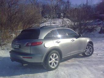 2004 Infiniti FX35 Pictures