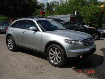 2004 Infiniti FX35 Pictures