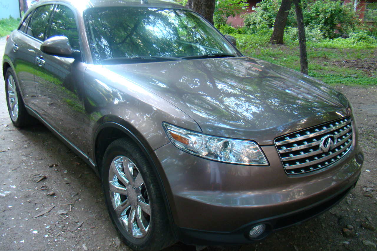 2004 Infiniti FX35