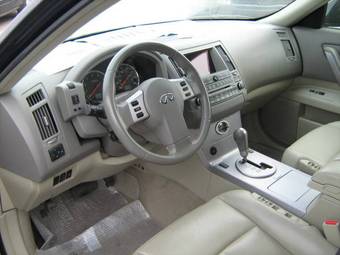 2004 Infiniti FX35 Photos