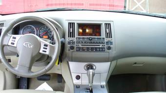 2004 Infiniti FX35 Pictures