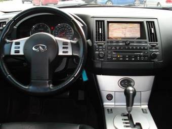2004 Infiniti FX35 Pictures