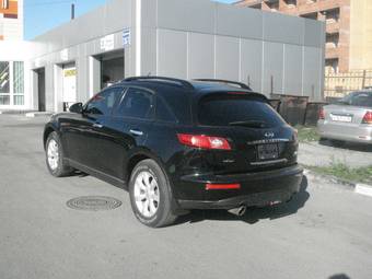 2004 Infiniti FX35 Pictures