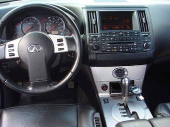 2004 Infiniti FX35 Photos