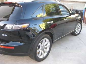 2005 FX35