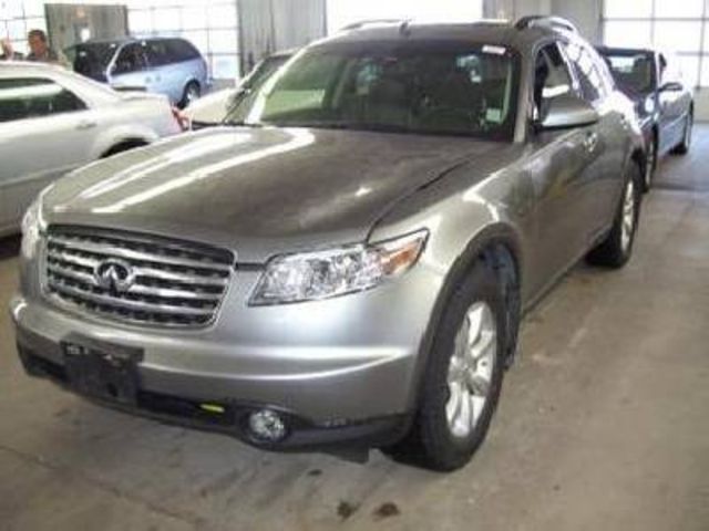 2005 Infiniti FX35